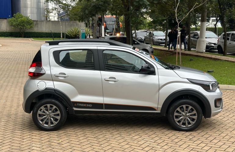 Fiat Mobi 1.0 Evo Trekking - Foto #6