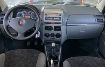 Fiat Siena Essence 1.6 16V (Flex) - Foto #5