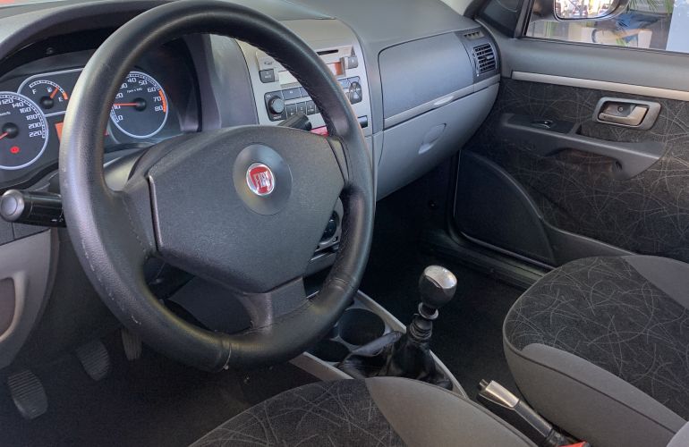 Fiat Siena Essence 1.6 16V (Flex) - Foto #3