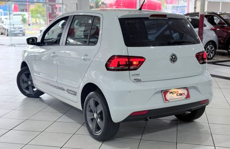 Volkswagen Fox 1.6 Msi Total Connect - Foto #4