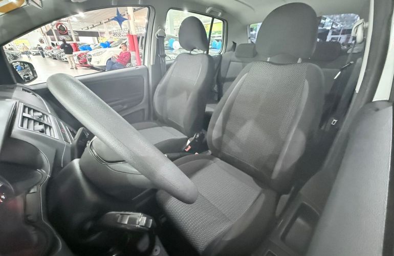 Volkswagen Fox 1.6 Msi Total Connect - Foto #8