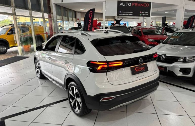 Volkswagen Nivus 1.0 200 TSI Highline - Foto #4