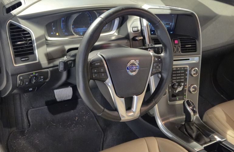 Volvo Xc60 2.0 T5 Momentum - Foto #6