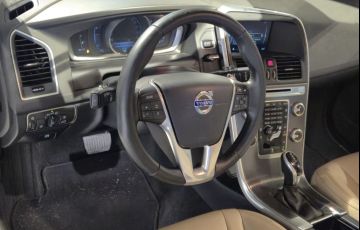 Volvo Xc60 2.0 T5 Momentum - Foto #6