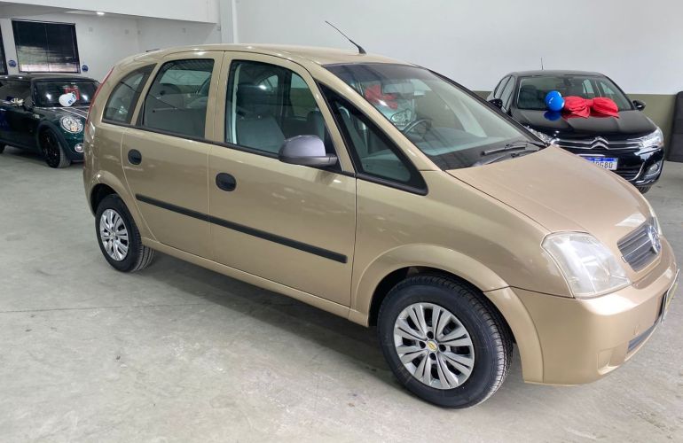 Chevrolet Meriva 1.8 MPFi Joy 8V Flex 4p Manual - Foto #2