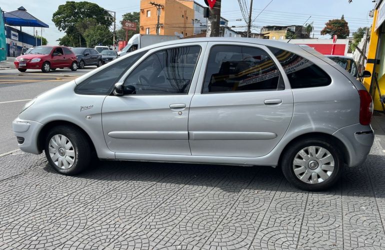 Citroën Xsara Picasso 2.0 I Exclusive 16v - Foto #5