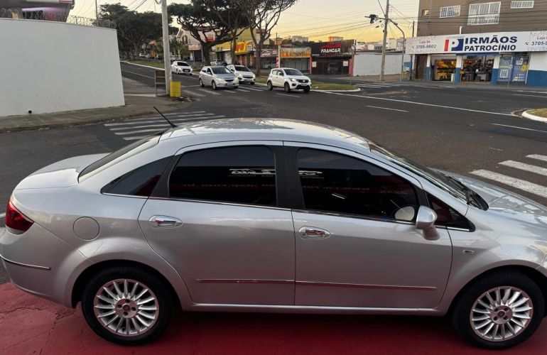 Fiat Linea 1.9 MPi Absolute 16v - Foto #6
