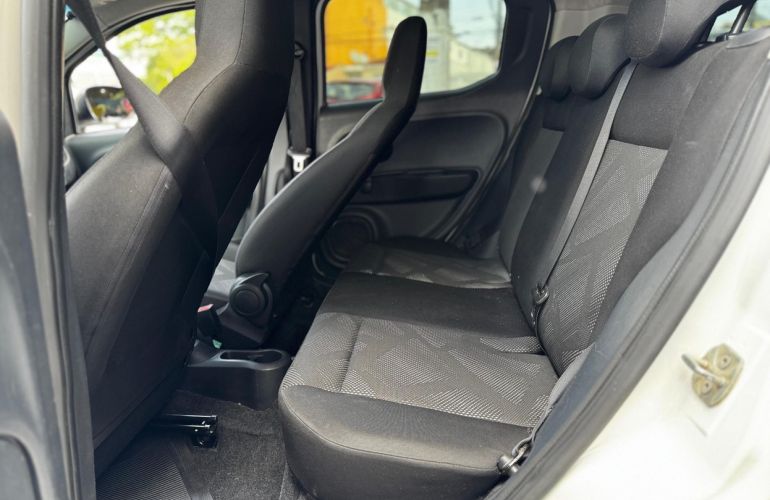 Fiat Mobi 1.0 Evo Like - Foto #5