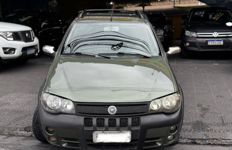 Fiat Strada 1.8 MPi Adventure CE 8v - Foto #3