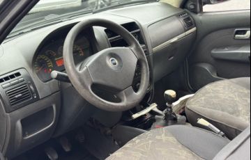 Fiat Strada 1.8 MPi Adventure CE 8v - Foto #8