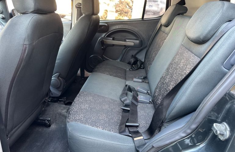 Fiat Uno 1.0 Evo Vivace 8v - Foto #5