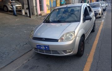 Ford Fiesta 1.6 MPi Sedan 8v - Foto #9