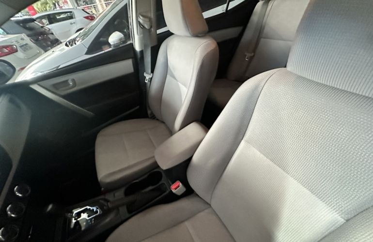 Toyota Corolla Sedan GLi 1.6 16V (aut) - Foto #7