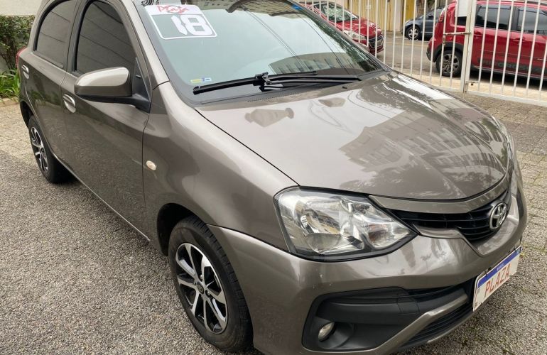 Toyota Etios 1.5 Xs 16v - Foto #4