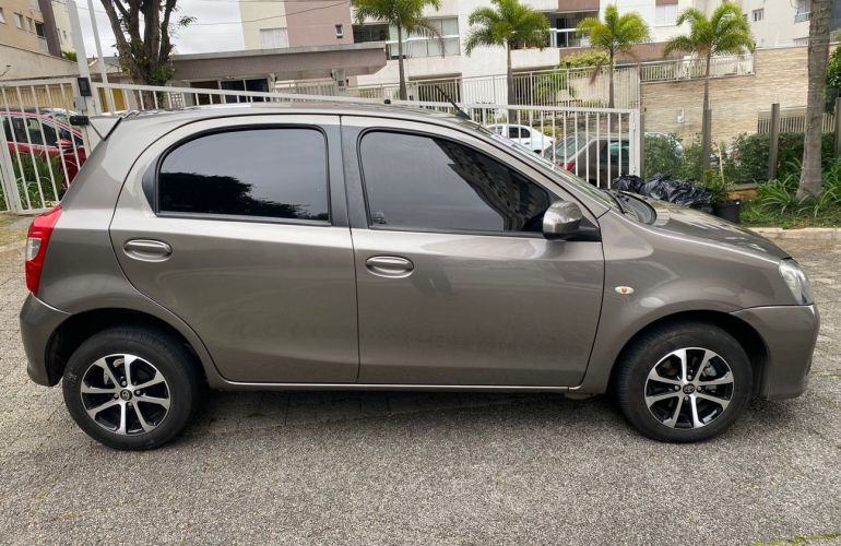 Toyota Etios 1.5 Xs 16v - Foto #5