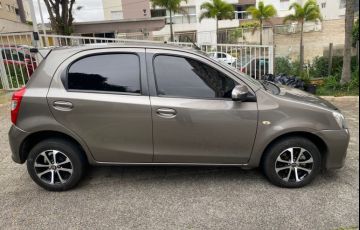 Toyota Etios 1.5 Xs 16v - Foto #5