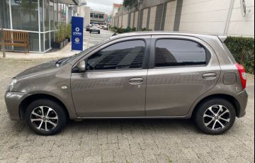Toyota Etios 1.5 Xs 16v - Foto #9
