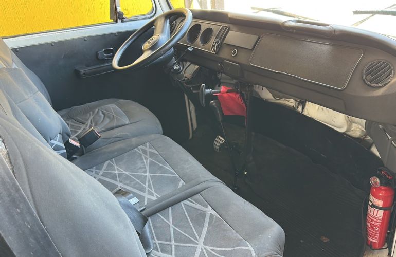 Volkswagen Kombi 1.6 Mi Std 8v - Foto #3