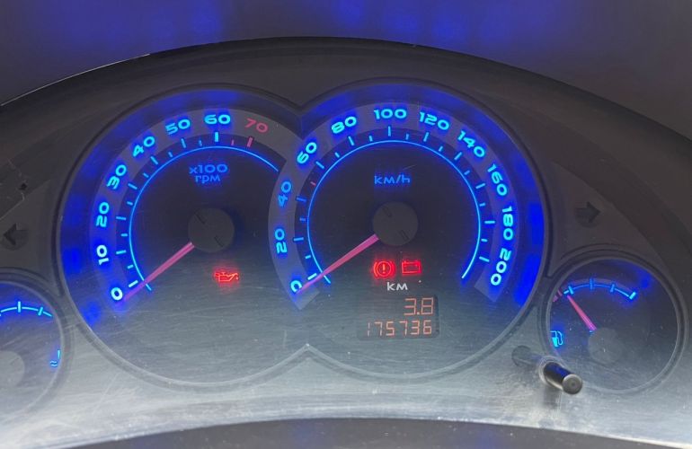 Chevrolet Celta 1.0 MPFi Vhce Life 8v - Foto #9