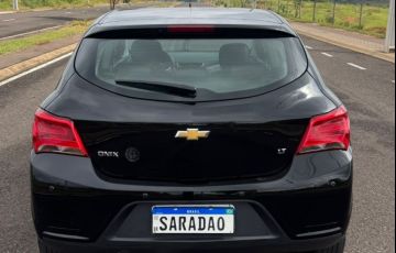 Chevrolet Onix 1.0 MPFi LT 8v - Foto #6