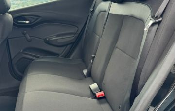 Chevrolet Onix 1.0 MPFi LT 8v - Foto #9