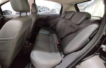 Fiat Punto 1.4 Attractive 8v - Foto #9