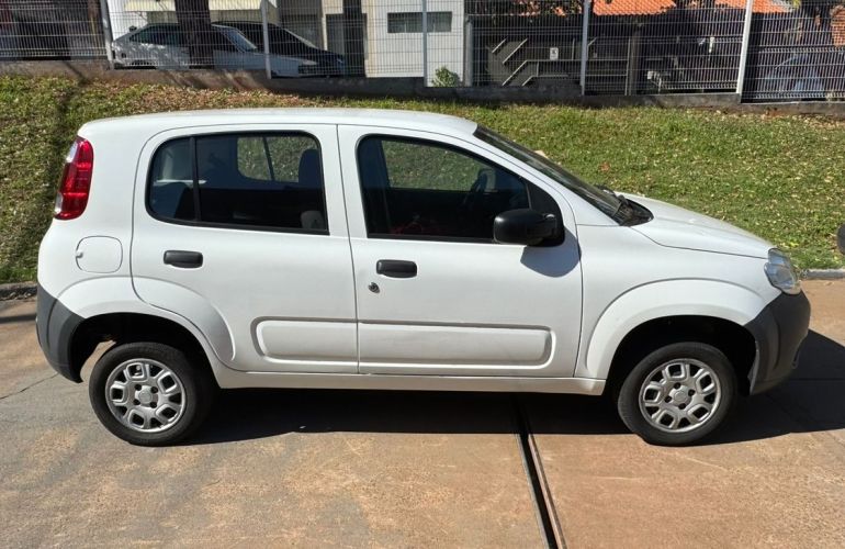 Fiat Uno 1.0 Evo Vivace 8v - Foto #4