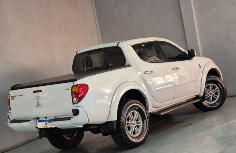 Mitsubishi L 200 Triton HPE 4x4 3.2 (aut) (cab. dupla) - Foto #5