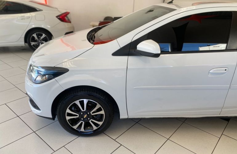Chevrolet Onix 1.4 MPFi LTZ 8v - Foto #3