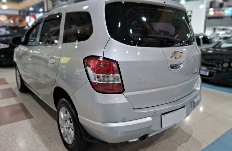 Chevrolet Spin 1.8 LTZ 8v - Foto #4