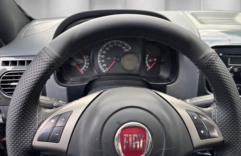 Fiat Strada 1.4 MPi Freedom CS 8v - Foto #6