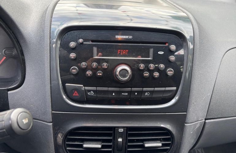 Fiat Strada 1.4 MPi Freedom CS 8v - Foto #7