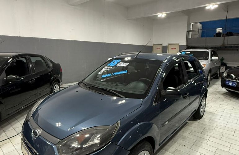 Ford Fiesta Hatch Rocam 1.0 (Flex) - Foto #3