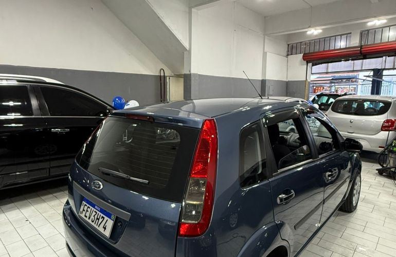 Ford Fiesta Hatch Rocam 1.0 (Flex) - Foto #5