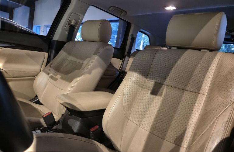Mitsubishi Outlander 3.0 Gt 4x4 V6 24v - Foto #4