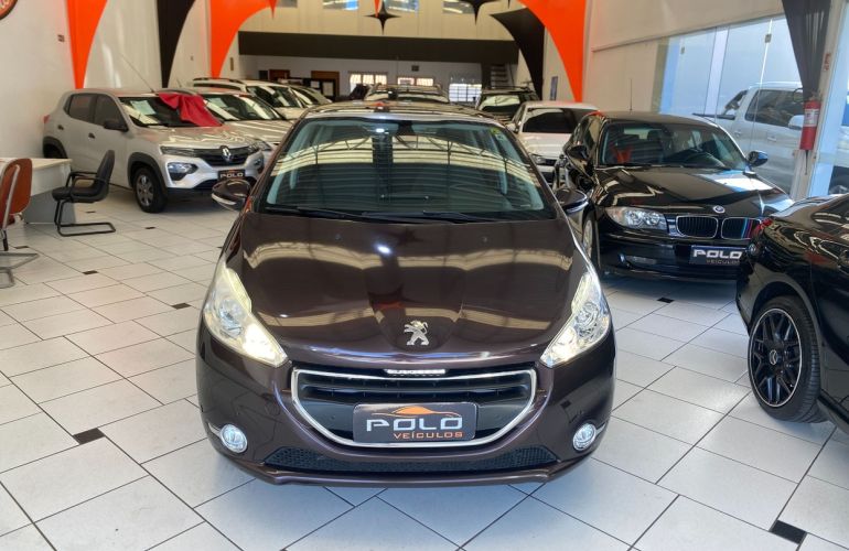 Peugeot 208 1.6 Griffe 16v - Foto #1