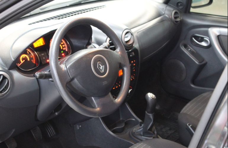 Renault Sandero 1.0 Expression 16v - Foto #3