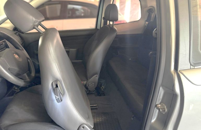 Fiat Strada Working 1.4 (Flex) (Cabine Dupla) - Foto #8