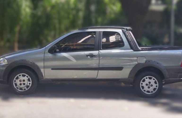 Fiat Strada Working 1.4 (Flex) (Cabine Dupla) - Foto #2