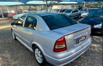 Chevrolet Astra Sedan GL 1.8 MPFi - Foto #4