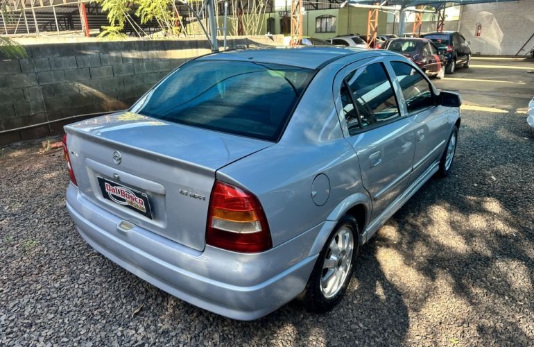 Chevrolet Astra Sedan GL 1.8 MPFi - Foto #6