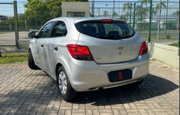 Chevrolet Onix 1.0 MPFi Joy 8V Flex 4p Manual - Foto #6