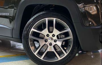 Jeep Renegade 1.8 16V Limited - Foto #4