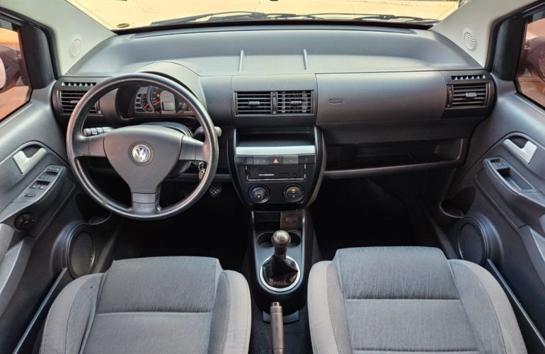 Volkswagen CrossFox 1.6 (Flex) - Foto #6