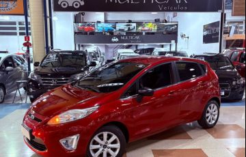 Ford Fiesta 1.6 SE Hatch 16v - Foto #2