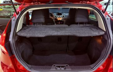 Ford Fiesta 1.6 SE Hatch 16v - Foto #8