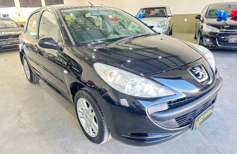 Peugeot 207 1.4 Xr 8V Flex 4p Manual - Foto #5