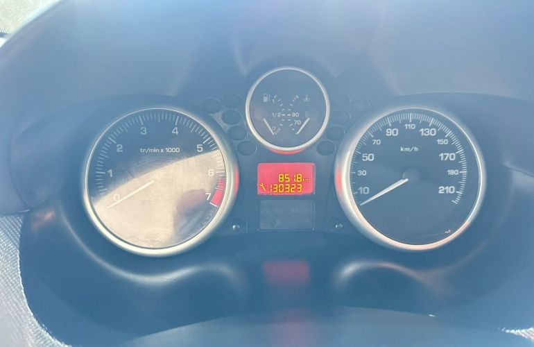 Peugeot 207 1.4 Xr 8V Flex 4p Manual - Foto #7