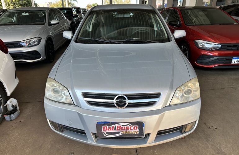 Chevrolet Astra Hatch Advantage 2.0 (Flex) - Foto #2