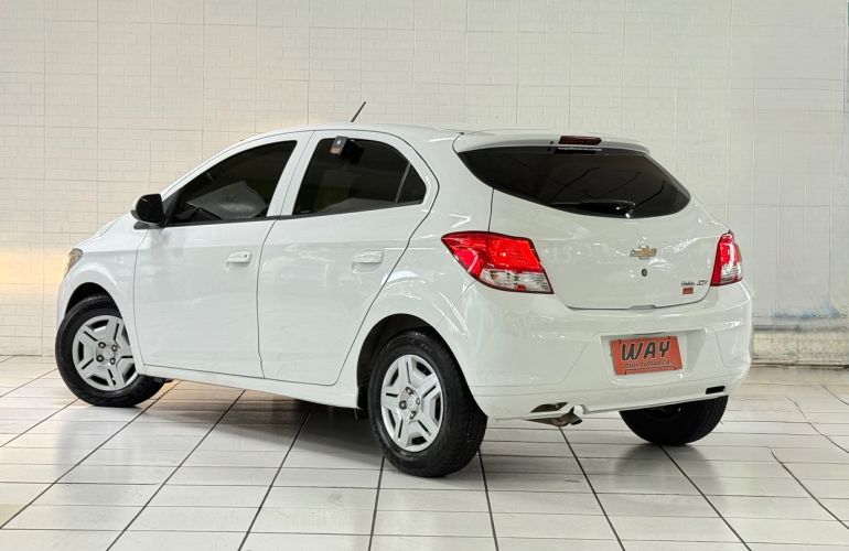 Chevrolet Onix 1.0 MPFi LT 8v - Foto #2
